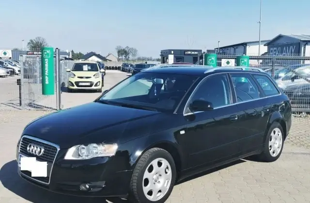 AUDI A4 