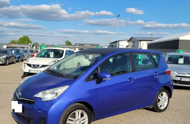 TOYOTA Verso-S 
